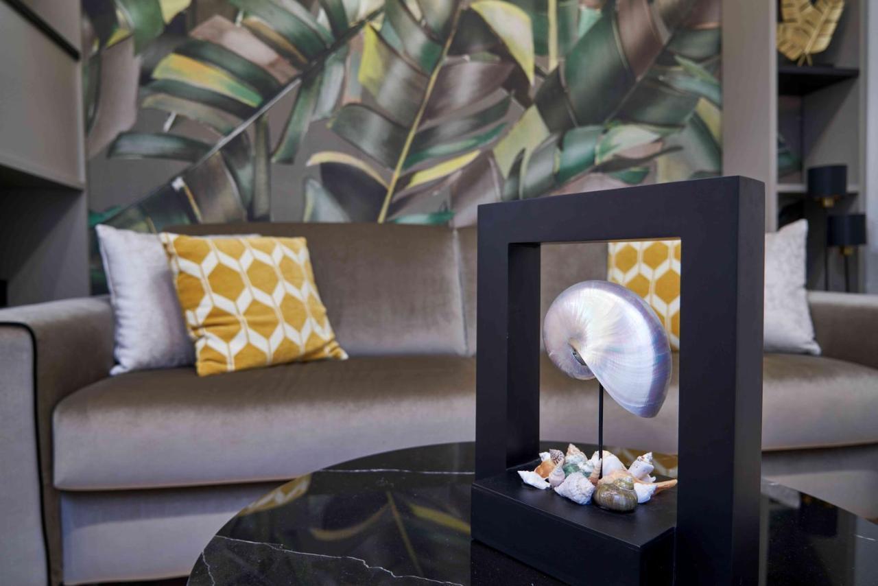 The One Napoli Luxury Apartment Ngoại thất bức ảnh