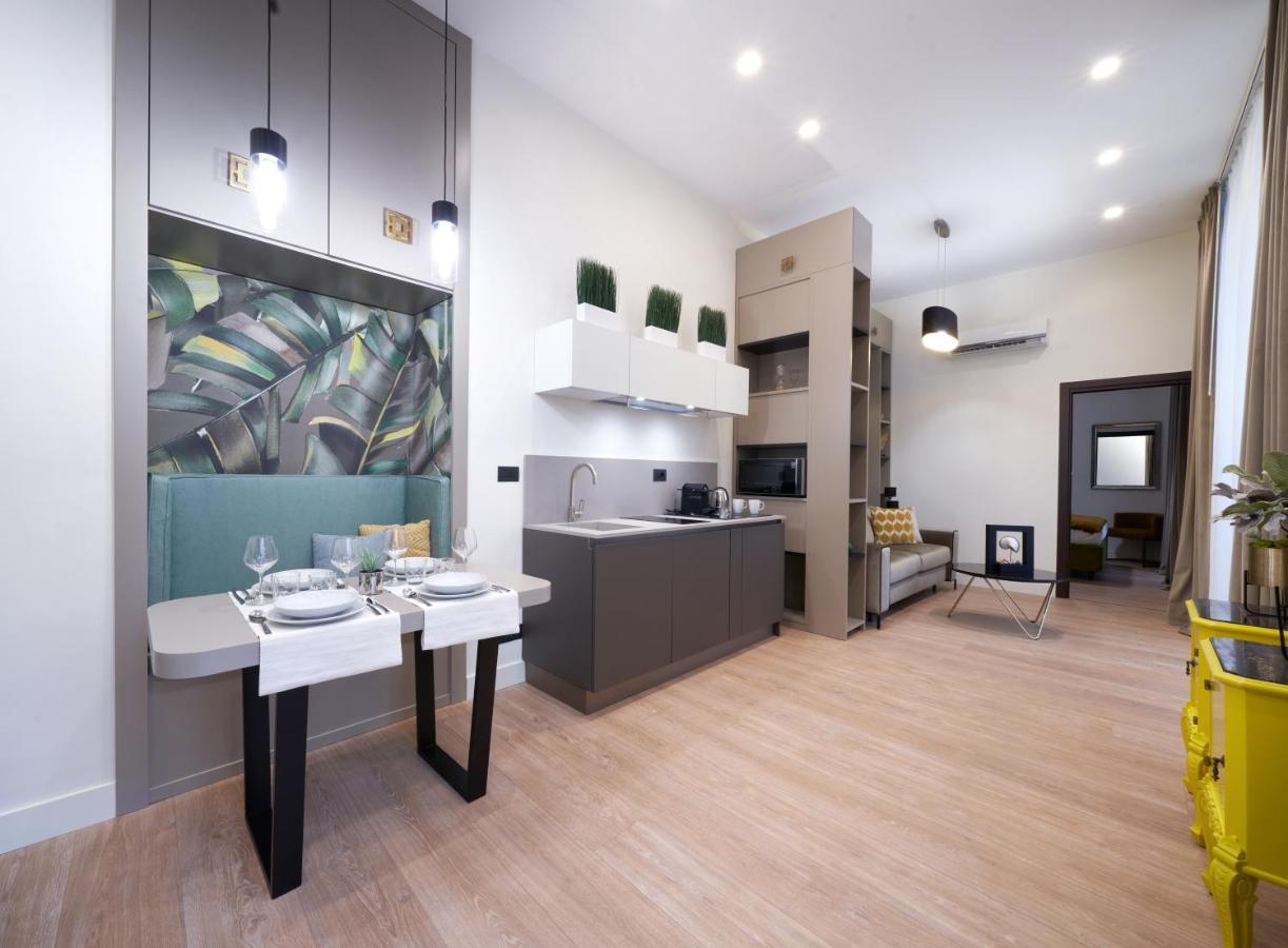 The One Napoli Luxury Apartment Ngoại thất bức ảnh