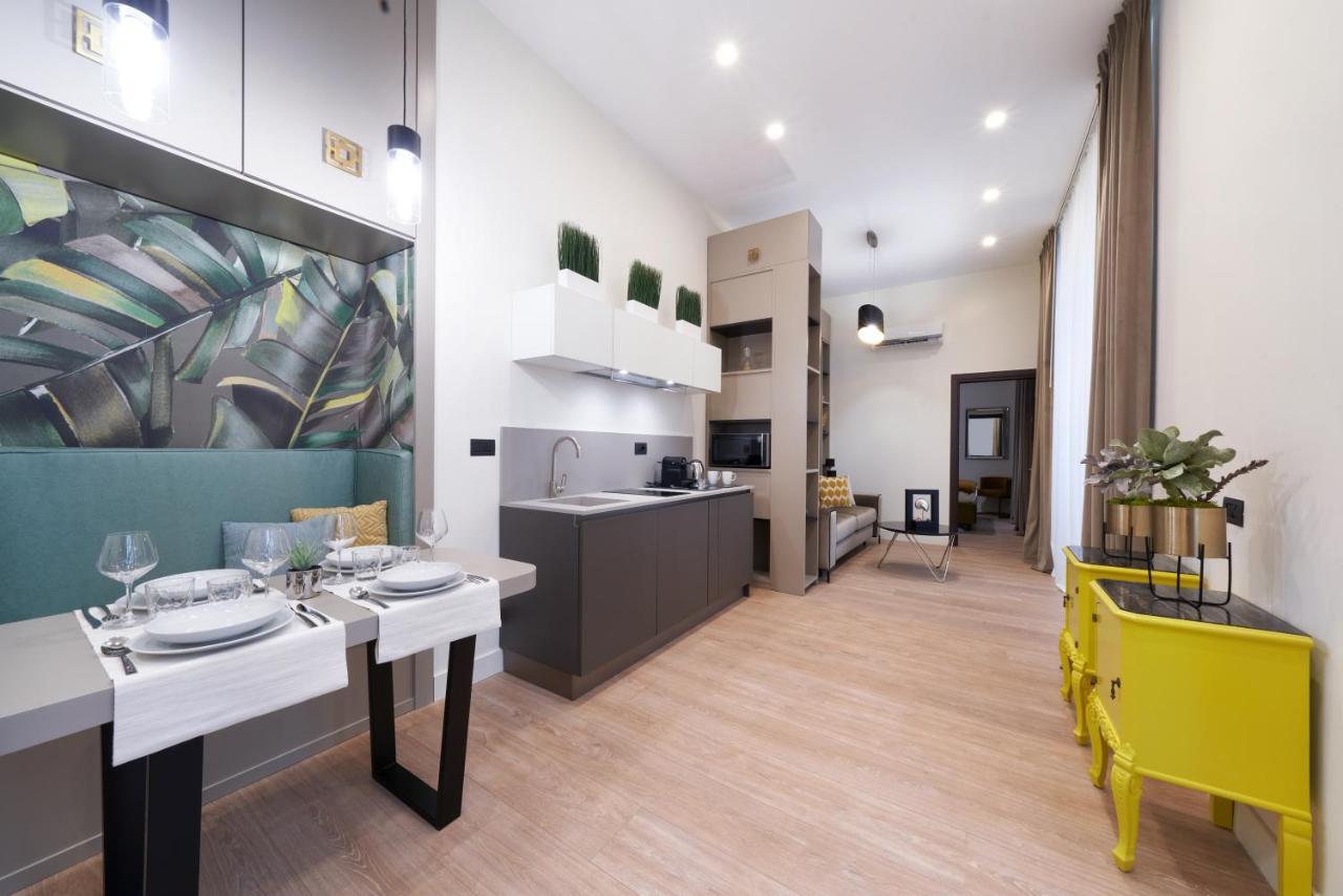 The One Napoli Luxury Apartment Ngoại thất bức ảnh