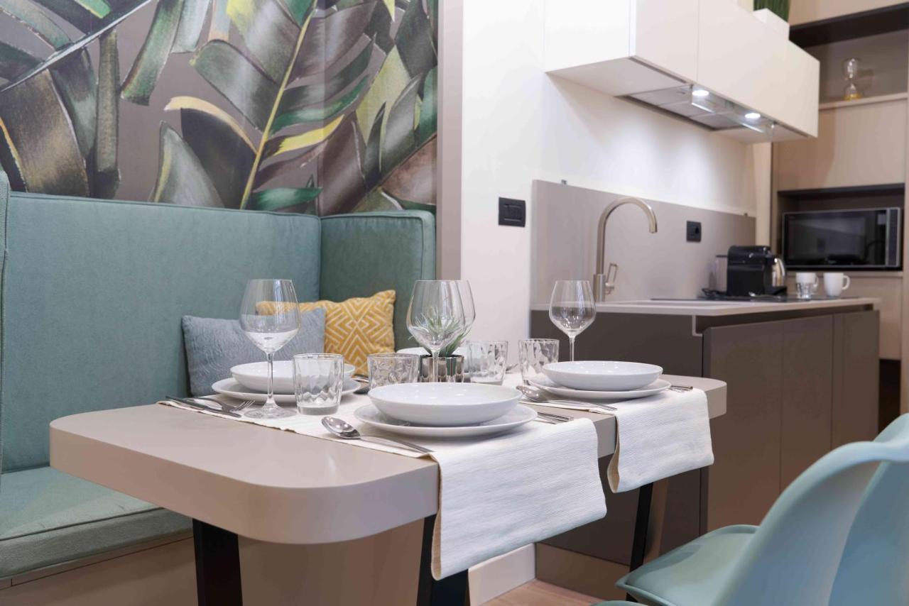 The One Napoli Luxury Apartment Ngoại thất bức ảnh